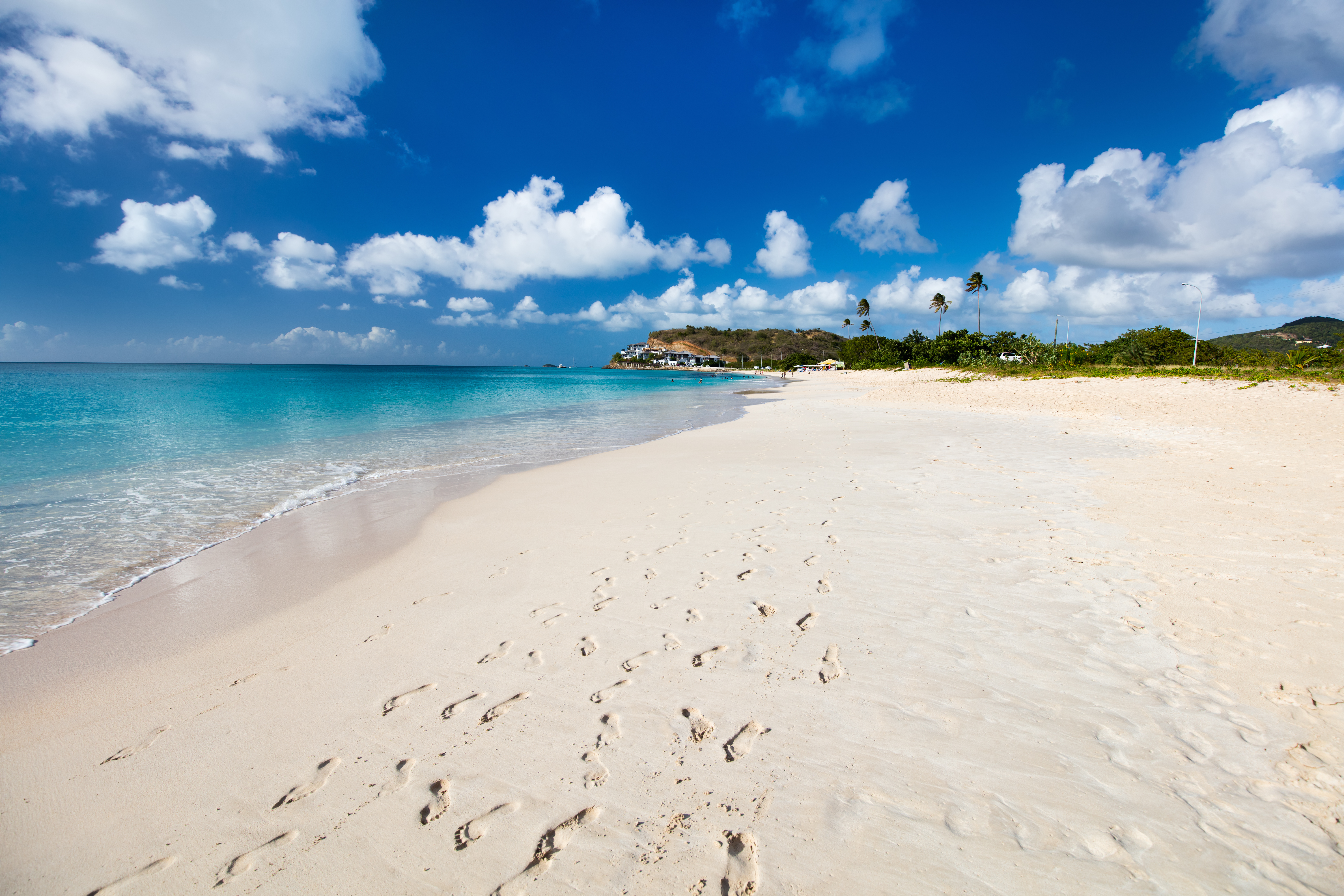 RIF Trust considera que Darkwood Bay es una de las mejores playas de Antigua y Barbuda.
