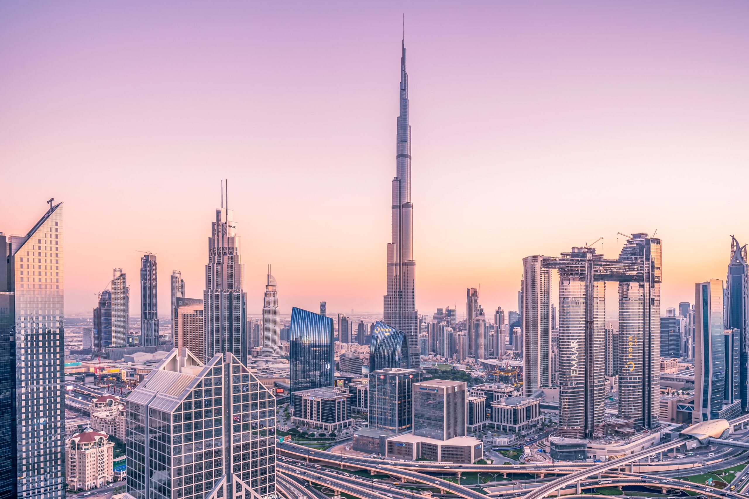 الجنسية الإماراتية مفتوحة للوافدين الإماراتيين: من يمكنه التقديم وكيف؟
