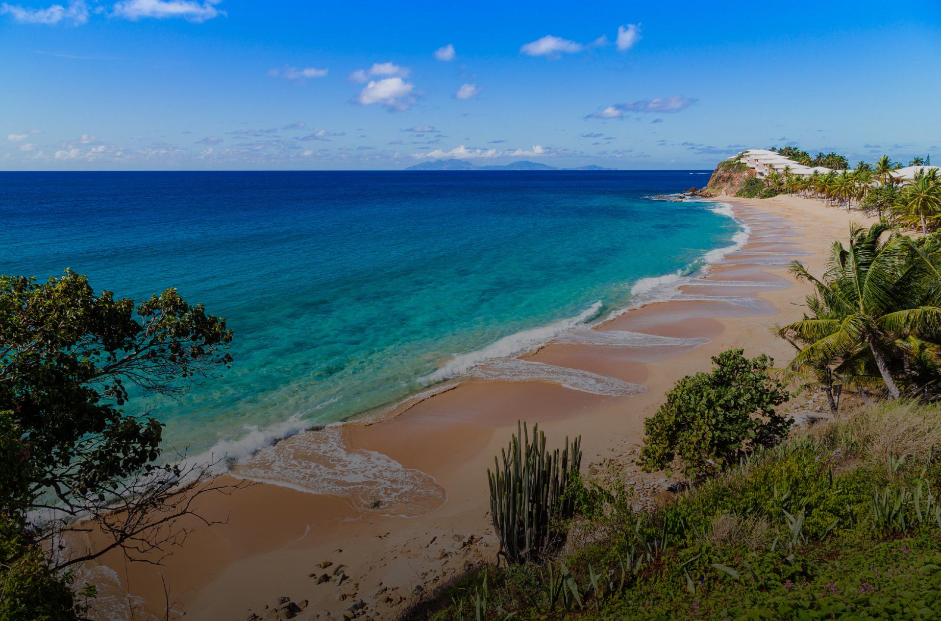 اكتشف أفضل 7 شواطئ في أنتيغوا وبربودا