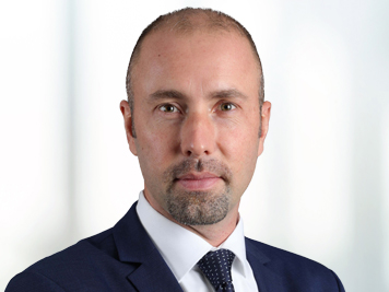 Marc Menard advises Lebanese citizens on their RCBI solutions.