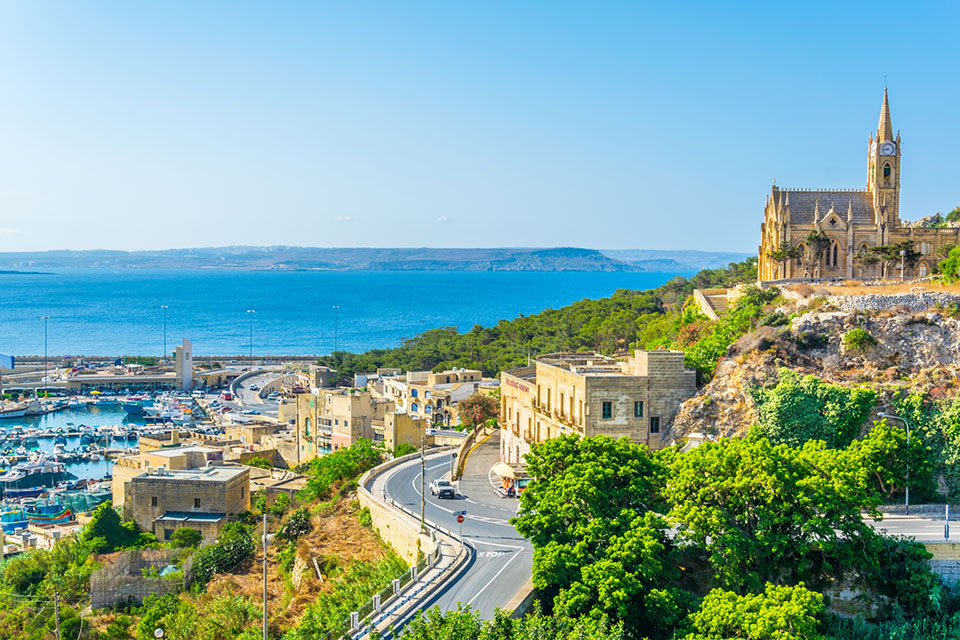 Malta'da yaşamak için en iyi yerleri mi arıyorsunuz? RIF Trust Marsaxlokk'u değerlendiriyor.