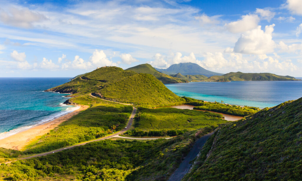 Đầu tư quốc tịch St Kitts và Nevis là chương trình CBI lâu đời nhất thế giới.