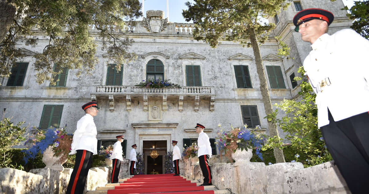 Hãy chắc chắn kiểm tra các sự kiện Malta như Ball of the August Moon.