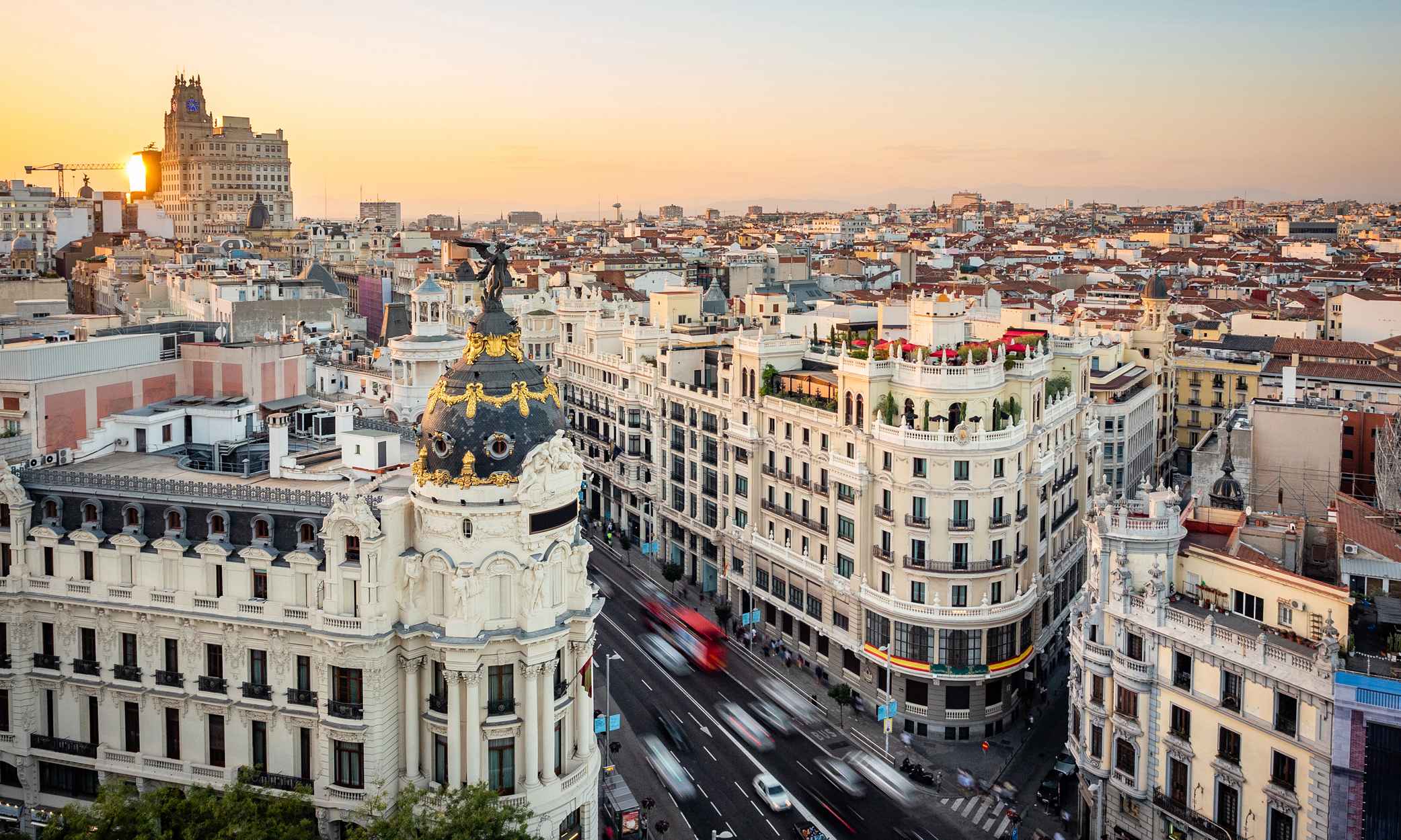 最适合西班牙黄金签证持有者的 11 个基地包括马德里。