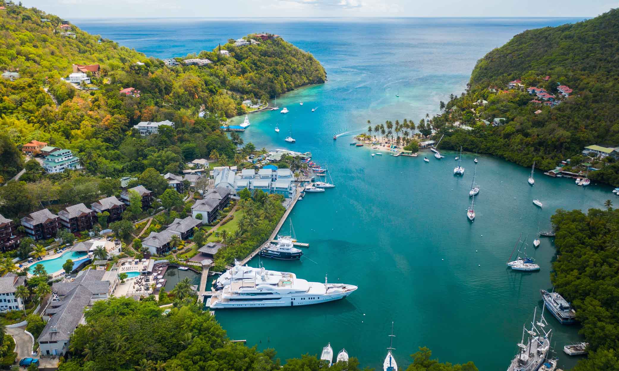 St Lucia bir resim kadar güzel.