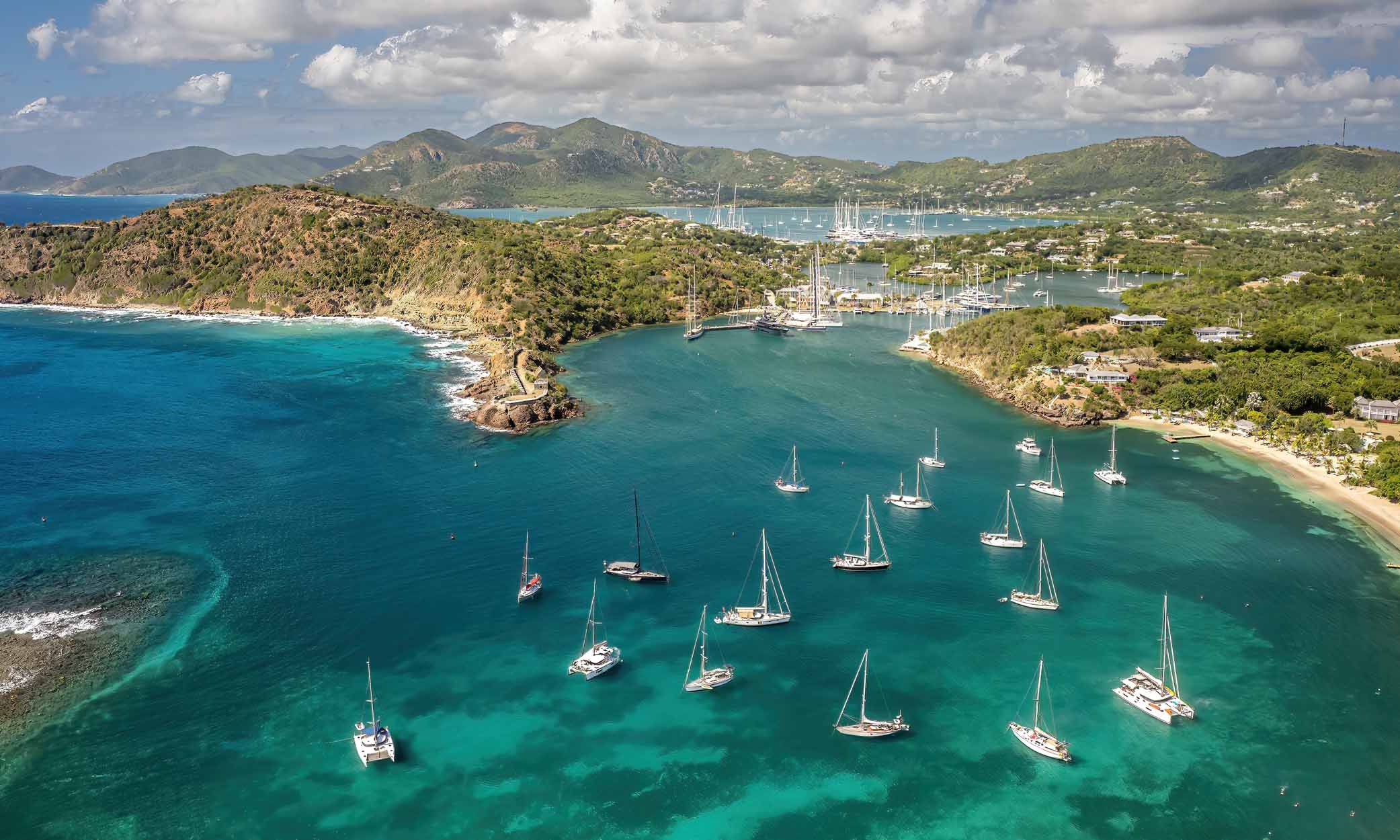 Antigua, kaç kez gitmiş olursanız olun sizi hayrete düşürür.