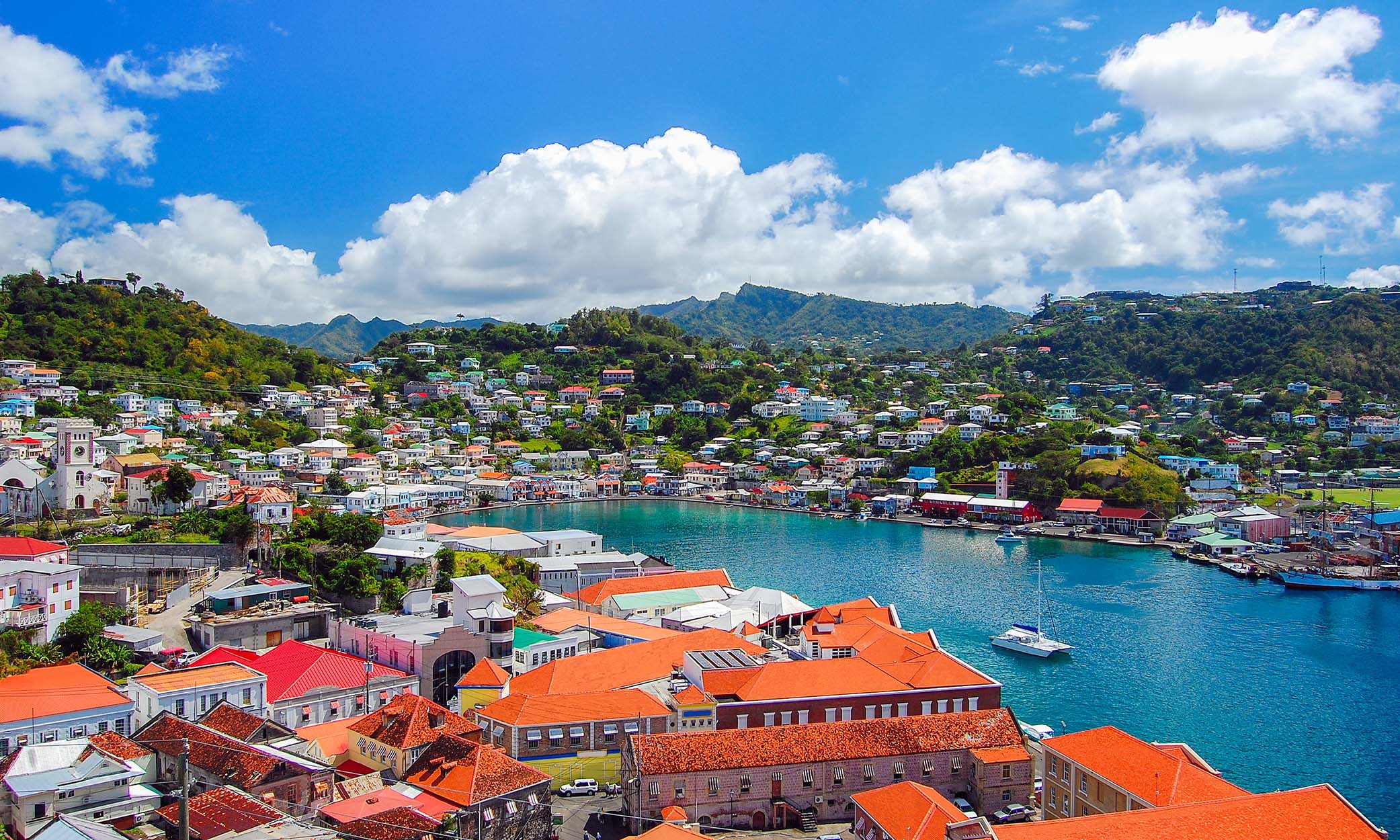 Grenada là một trong 5 quốc gia Đông Caribe cung cấp quyền công dân thông qua đầu tư.