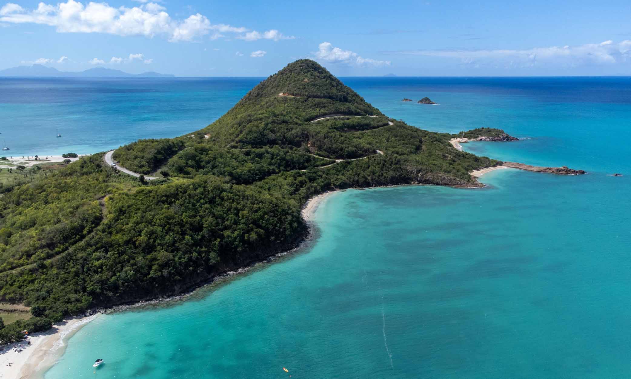 Antigua ve Barbuda vatandaşlığına yatırım yapmak ister misiniz?